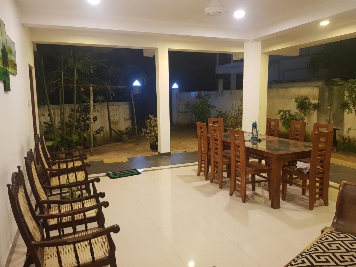Vogel Nest Bed & Breakfast Midigama Exterior photo